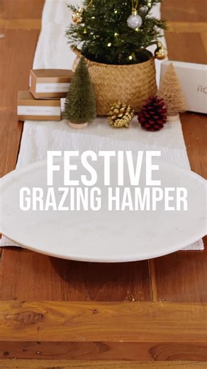 THEHONEYCAKE on Instagram: "🎄DAY 2 of 3 | CHRISTMAS GIVEAWAY CLOSED🎄 🪄If you prefer savoury over sweet, our Festive Seasonal Hamper is also available in a refined savoury selection - to treat yourself, or gift it to someone special. You will also win our iconic 15-slice Honeycake box to spread the Honeycake joy with others, or keep it all to yourself and savour on a slice each day (we get it!) ✨ How to Enter: ✔️ Follow us @thehoneycake ✔️ Like this post ✔️ Tag a friend or two — every tag = on