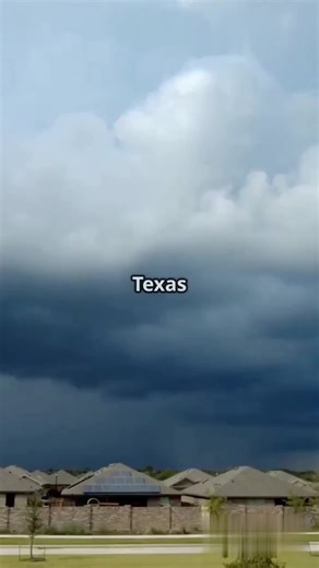 Protect Your Home Year-Round with Supreme Painting! Texas weather can be tough on your home—stormy rains, Fall winds, Winter chills, and scorching Summer heat can all take their toll. A professional exterior paint job does more than boost curb appeal — it acts as a protective shield. At Supreme Painting, we use premium primers and topcoats that: ✅ Seal out water ✅ Prevent wood from swelling or rotting ✅ Resist mildew ✅ Protect against sun damage Our thorough prep work—from power washing to caulk