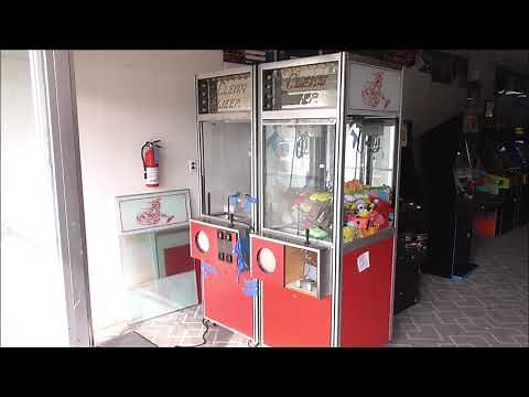 We bought 2 parted out Clean Sweep Claw Machines, lets see if we can fix them! Vintage Crane Games