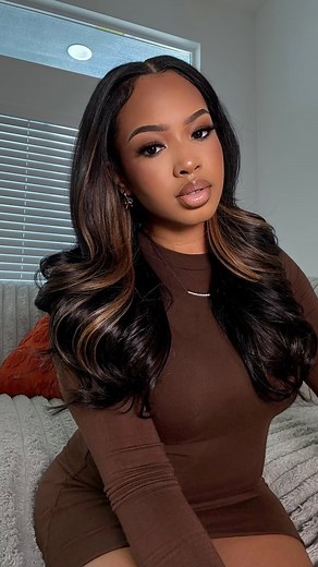 52K reactions · 148 comments | This the “I didn’t try too hard, but I still ate” kind of hair ‍ U-Part Wigs are making their comeback, and honestly? We’re not mad at it. Quick to install, easy to style, and blends seamlessly, you’ll forget it’s not your real hair. And ya’all check out those honey highlights? Subtle but loud enough to make you stare. Don’t wait, tap the link in bio! You can shop now and pay later  | Hair So Fab | Facebook