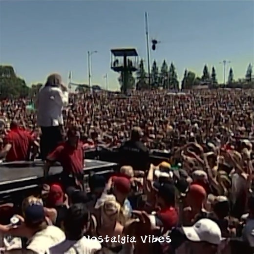 32K views · 814 reactions | Deep Purple - Smoke On The Water (Live 8 2005) | Nostalgia Vibes | Facebook