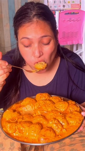Foodie JD Official on Instagram: "#foodie #indianfood #eatingshow #foodvideos #indianstreetfood #foodchallenge #streetfood #indianfoodmukbang #momorecipe #cookingandeatingvideos #indianfoodrecipes #indianstreetfoodrecipes #malaimomo #varietyofmomo #malaimomo #tandoorimomo #eatingmomo #dumplingrecipe #viralfoodrecipes #trendingreels #reelkarofeelkaro #reelitfeelit"