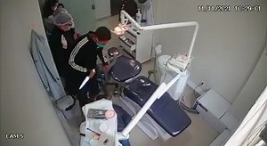 10K views · 106 reactions | MAS NEM NO DENTISTA SE TEM TRANQUILIDADE . GRAÇAS A DEUS E A EXPERIÊNCIA DO POLICIAL QUE CONSEGUIU DOMAR OS DOIS ASSALTANTES TUDO FICOU BEM . | Jornal Digital Regional | Facebook