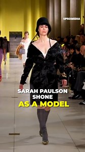 Sarah Paulson shocked everyone as she walked this show during Fashion week like an absolute pro ✨ | Celebrities