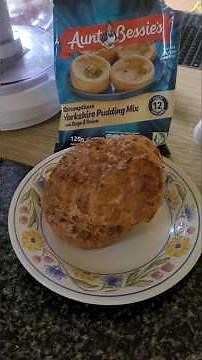 How to bake a perfect Yorkshire Pudding #shorts #cooking #cookingvideo