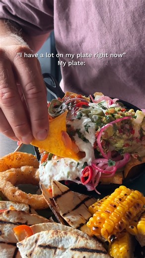 TGI FRIDAY(s)! The weekend is here so grab your mates and fill your plate with all your Fridays Favourites on the EPIC Grand Slam Platter 😍 | TGI Fridays UK