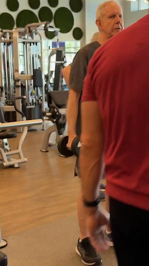 5.2K views · 51 reactions | Build leg strength without knee pain? This simple modification can be a starting point for doing squats with less pressure on the knees for most healthy people. This is only one method we use to test the ability to squat at an angle. Let us know if you have questions! #KneePain #StrengthTraining #SquatTechnique #LeanBackSquat #ResistanceTraining | Fitness One Training Systems | Facebook