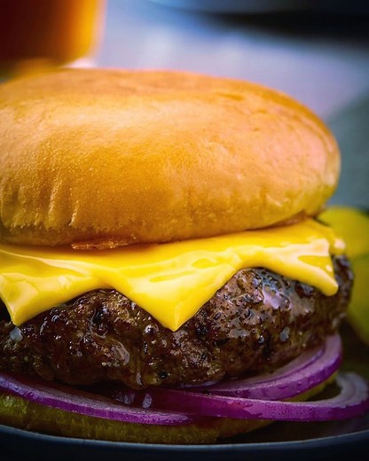 Knife Burger by chef John Tesar is coming to Orlando