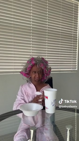 Bebe Alien: Mesmerizing Performances by Baby Alien