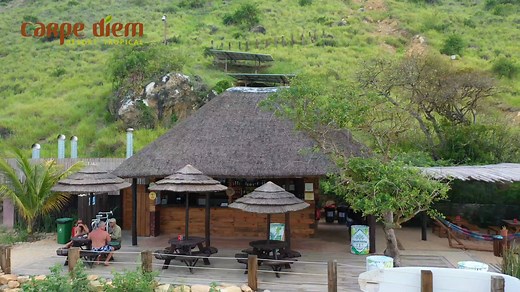 Em Cabo Ledo, os melhores momentos são desfrutados na Praia dos Surfistas onde as suas forças se renovam e a sua vida ganha mais sentido. Venha conhecer esse lugar paradisíaco e desfrute de cada detalhe que a natureza oferece. | Carpe Diem Resort - Cabo Ledo