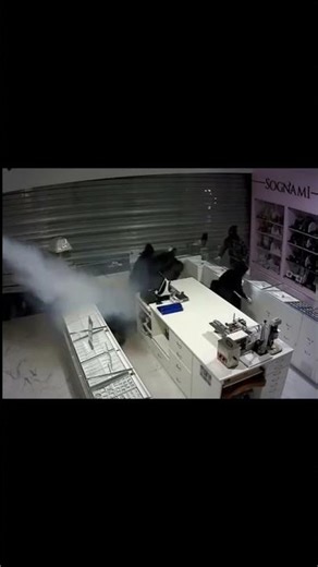 shop owner uses fog machines to protect against robbery