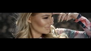 .MUSIC VIDEO. Karlien Van Jaarsveld - Dans In Die Reën (Official)