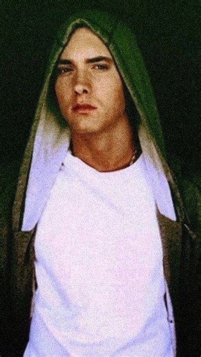 EMINƎM on Instagram: "Lose Yourself Original Demo Version🔥2002🔥 #eminem #rap #hiphop #slimshady #detroit #marshallmathers #313 #loseyourself"