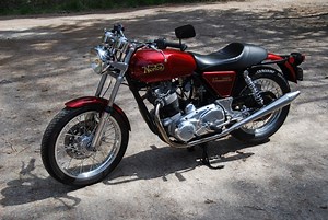 The Norton Commando Is an Overlooked Triumph Bonneville Rival