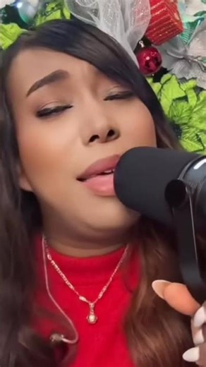 Lilly goodman Feliz Navidad feat Isabel valdez