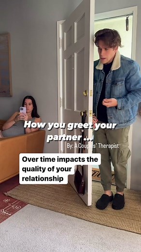 💡Do you and your partner have rituals of connection in your relationship? The truth is that in our busy daily lives it’s easy to lose sight of each other and become disconnected. Rituals of connection are a small effective way of sharing moments of connection that add up with your partner. Power couples do not take these moments for granted. They make them mindful, priority moments every day. What are your rituals of connection with your partner? How do you greet each other coming home? Going t