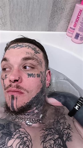 ASHLEY (@homeless_hero_26)’s videos with original sound - 🦅🪖☣️_Mr.E_☣️🪖🦅