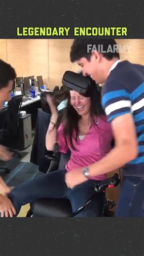 233K views · 1.9K reactions | Funniest VR gaming fails 諒藍 | FailArmy 2.0 | Facebook