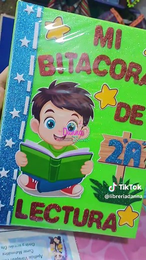 Bitácora de lectura fácil: manualidad con reciclaje