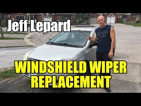 Windshield Wiper Replacement - 2004 Toyota Corolla