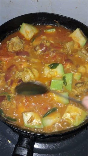 Chicken with calabash cooking#13Jan2026