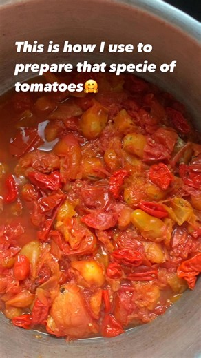 Do you use to parboil your tomatoes or you just blend it direct and how do you cope with excess water 🥹 and also gas? #food | Chinyere jacinta