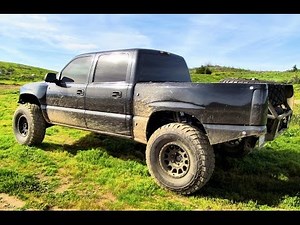 Chevy Silverado long travel Prerunner testing