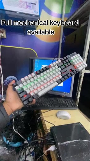 Full Mechanical Keyboards: RGB Options for Gamers