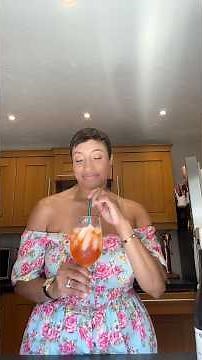 Too hot for a heavy cocktail. Make an Aperol Spritz with me #cocktails #happyhour #cocktailtime
