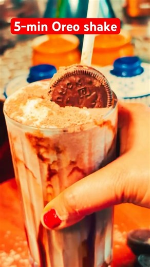 5-min Oreo Shake Recipe Women’s Day Special Drink#oreoshake#summer #summerdrink #womenempowerment