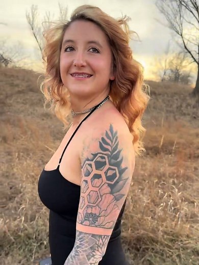 Did my toes point? Jury’s still out… but the vibes were perfect 🤭🤸‍♀️ #behavior #outdoorlife #sillygirl #progressoverperfection #sillyvibes