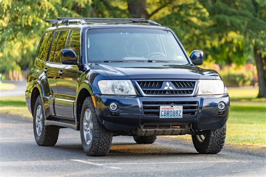 37k-Mile 2003 Mitsubishi Montero Limited
