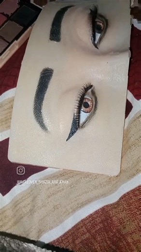 😘✨very simple eye liner hack and ❤️🥰beautiful eyes #eyesmakeup #makeup#makeuptutorial #makeupartist