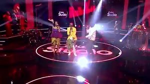 When Nyashinski from Kenya shared #CokeStudioAfrica stage with Mafikizolo from South Africa! The energy! | SPARK TV
