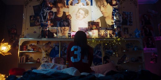 How Do You Create a Believable Movie Popstar in a Movie?