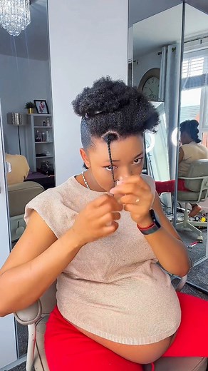 3.4M views · 10K reactions | She’s so pretty and strong  heavily pregnant and making her hair | Hair Tutorials & Lifestyle | Facebook