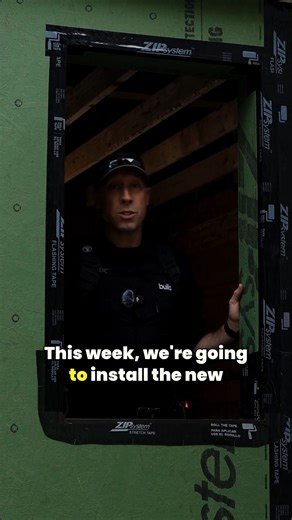 Full Video Here - https://buildshownetwork.com/contents/6932 Travis is on-site in Leawood, Kansas, installing one of the first-ever @andersen_windows_pros 100 Series Triple Glaze windows off the production line. 💪 He walks through every detail — from prepping the rough opening and setting perfect drainage to wet-setting the flange for a watertight, airtight seal. With Fibrex® composite strength and U-values as low as 0.19, this new window sets a new bar for comfort, efficiency, and durability. 