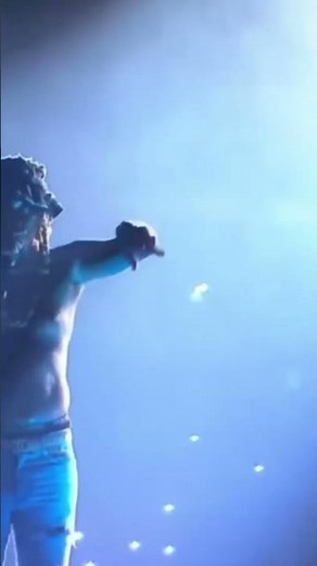 @officialfuturevideos brings out @TravisScottXX @RollingLoud Miami 2022