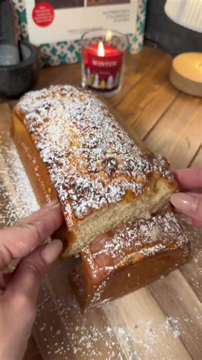 Giulia Maria Scollo on Instagram: "Anzeige | MOREzipan-Kuchen -ohne zugesetzten Zucker- Zutaten für einen Kuchen ( 23x10 cm, Wunderform Frame M von @cooxwunderform 10% Rabatt on top mit Code: GG) ergibt ca. 10 Stücke Kuchen: • 250g Mehl • 50g More Protein Sahne @morenutrition.de • 1 Packung Backpulver • 1 Prise Salz • 2 Eier • 180 ml ungesüßte Mandelmilch • 60g No More Sugar • 3-4 Scoops Chunky Flavour MOREzipan @morenutrition.de • 50g Skyr • 80g zerlassene Light Butter (Hier Meggle Joghurt Butt