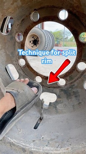 Technique for split rim quickly. #tips #tools #skills #rim #split #repair #video #shorts