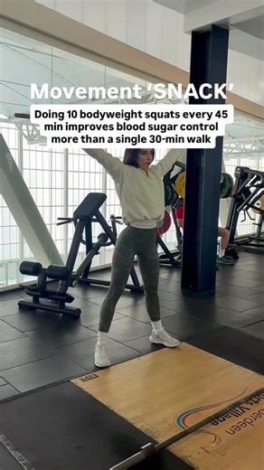 RD Derya Hyusein 👩🏻‍⚕️🍏 on Instagram: "Short, frequent “movement snacks” may be more effective for blood sugar control than one longer anaerobic walk when sitting for most of the day. In a randomized crossover study, 18 men with overweight or obesity spent 8.5 hours sitting while testing three different movement strategies. • One condition involved a single 30-minute walk at 4 km/h. • The other two used brief movement snacks every 45 minutes (10 total bouts), matched for total time and energy