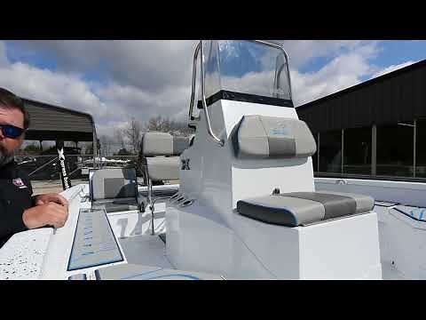Most Versatile Fishing Boat? Xpress H19 Bay - Wieda's Marine