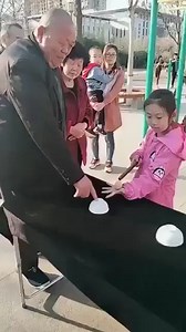 1M views · 10K reactions | A wonderful girl who practices street magic | Gocha | Facebook