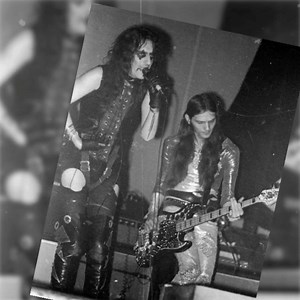 Happy birthday to Dennis Dunaway! 💥 Dunaway (born December 9, 1946 in Cottage Grove, Oregon) is an American musician, best known as the original bass guitarist for Alice Cooper. He co-wrote some of the band's most notable songs, including "I'm Eighteen" and "School's Out". | MONSTERS OF ROCK