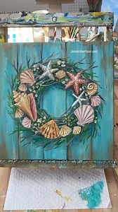 🐚🏖️ Seashells, starfish, driftwood, and rustic woodgrain textures - the perfect recipe for a wreath that feels like a warm breeze off the ocean. This one is extra special because it wraps up our four-season wreath series, and it’s been such a joy painting through the seasons together. 💛 If you’ve painted the others, you’ll love adding this sunny, coastal piece to your collection. And if it’s your first, welcome - I can’t wait to paint with you! 🐚 Find the link in the comments! 🐚 Follow Jess