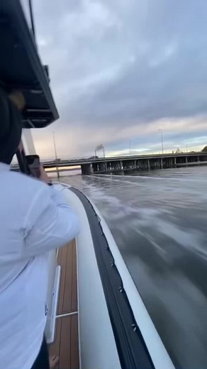 Exploring Boat Adventures in Perth's Summer Waters