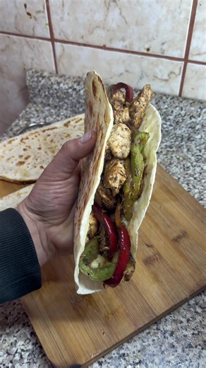 Fajitas de pollo rápidas y fáciles | Receta 200°C en 15 minutos