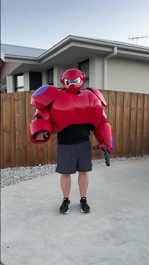 Baymax top half fitting #3d #baymax #3dprinter #cosplay #disney #armour #3dprinted