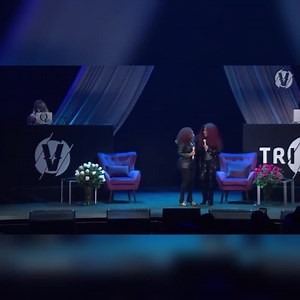 66K views · 4.2K reactions | #TBT That moment when you have to pivot…”Two Hearts” a song I recorded with the late great Teddy P. My manger said “you gotta do both parts”. I said “Done” let’s do it. #RealRandB @verzuztv @triller @djeque @ampharris my big sister  @chakaikhan  Ain’t no concert like a #StephanieMills concert | Stephanie Mills | Facebook