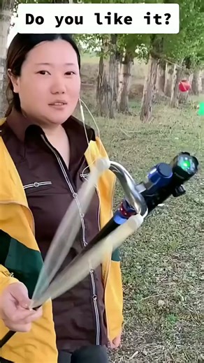 Slingshot Everythin345archies on Instagram: "do you like this slingshot？#fyp #tiktok #slingshot #outdoors _toy_s0O"